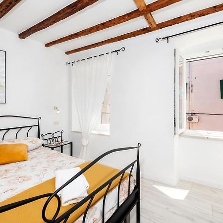 Apartment De Amicis Rovinj Exterior photo