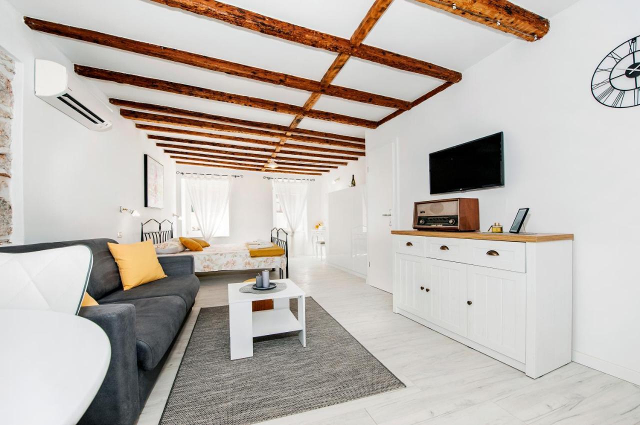Apartment De Amicis Rovinj Exterior photo