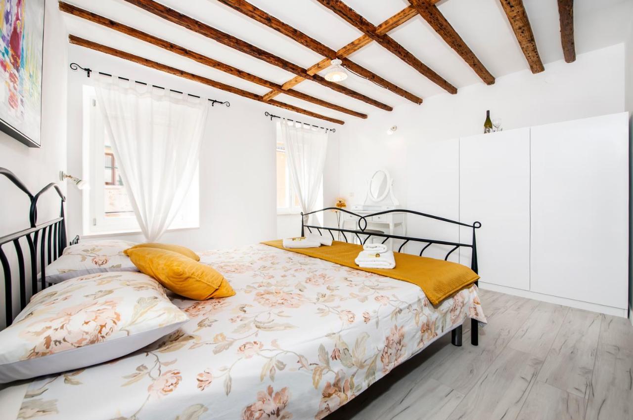 Apartment De Amicis Rovinj Exterior photo