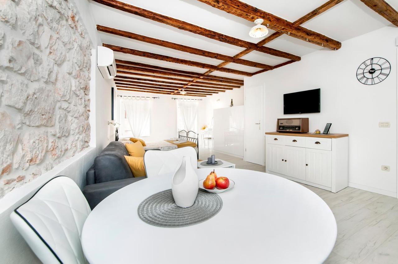 Apartment De Amicis Rovinj Exterior photo