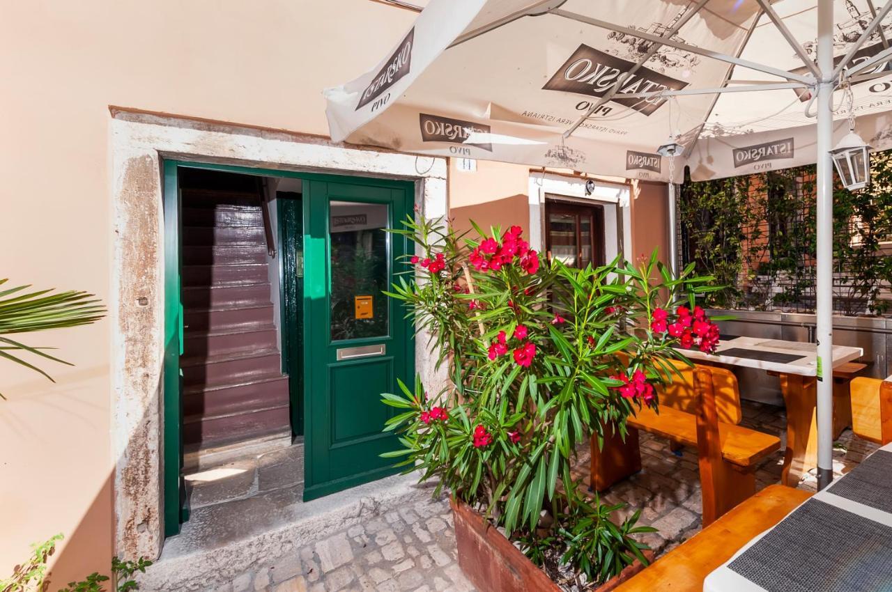 Apartment De Amicis Rovinj Exterior photo